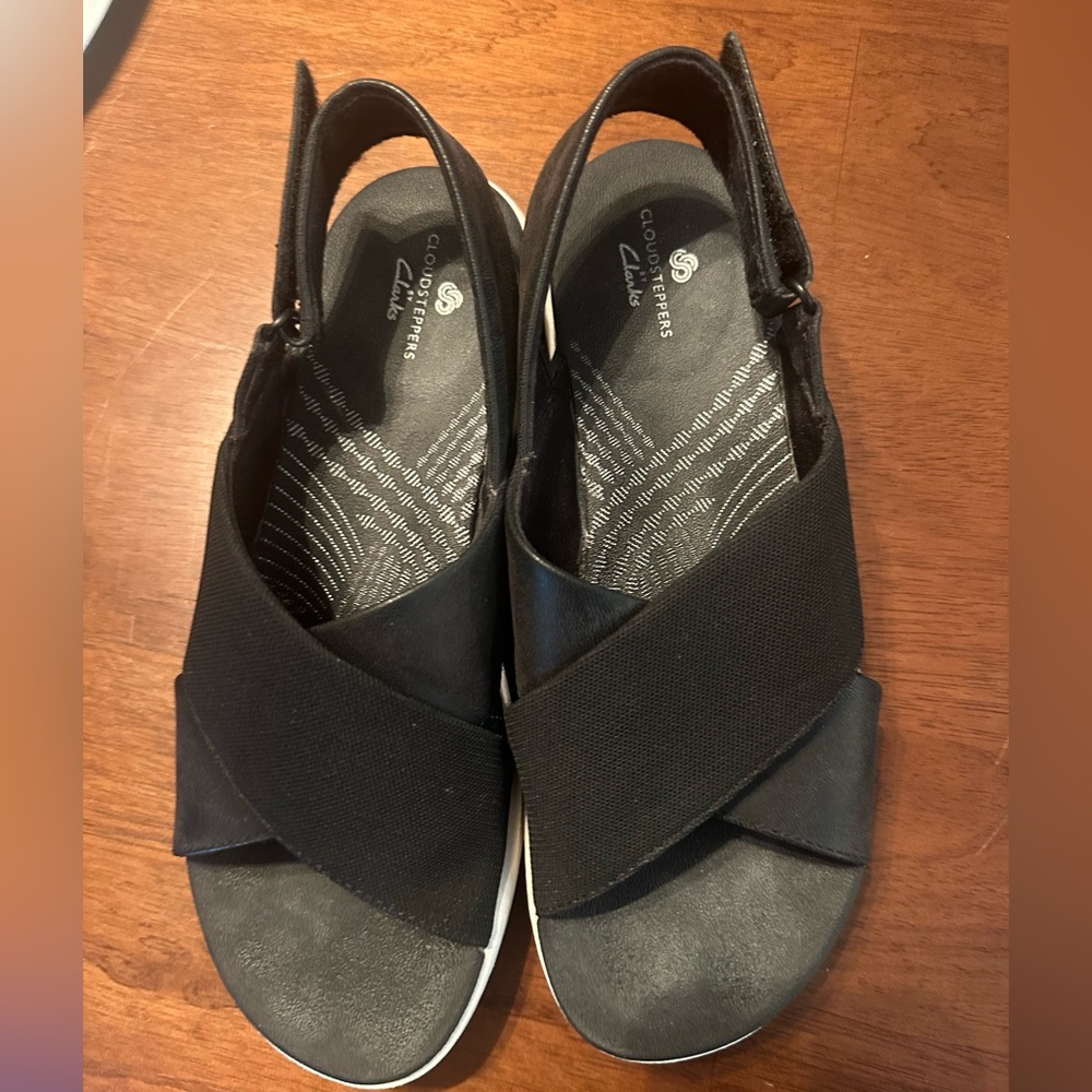 Cloudstepper by Clark’s women’s sandals 9.5W